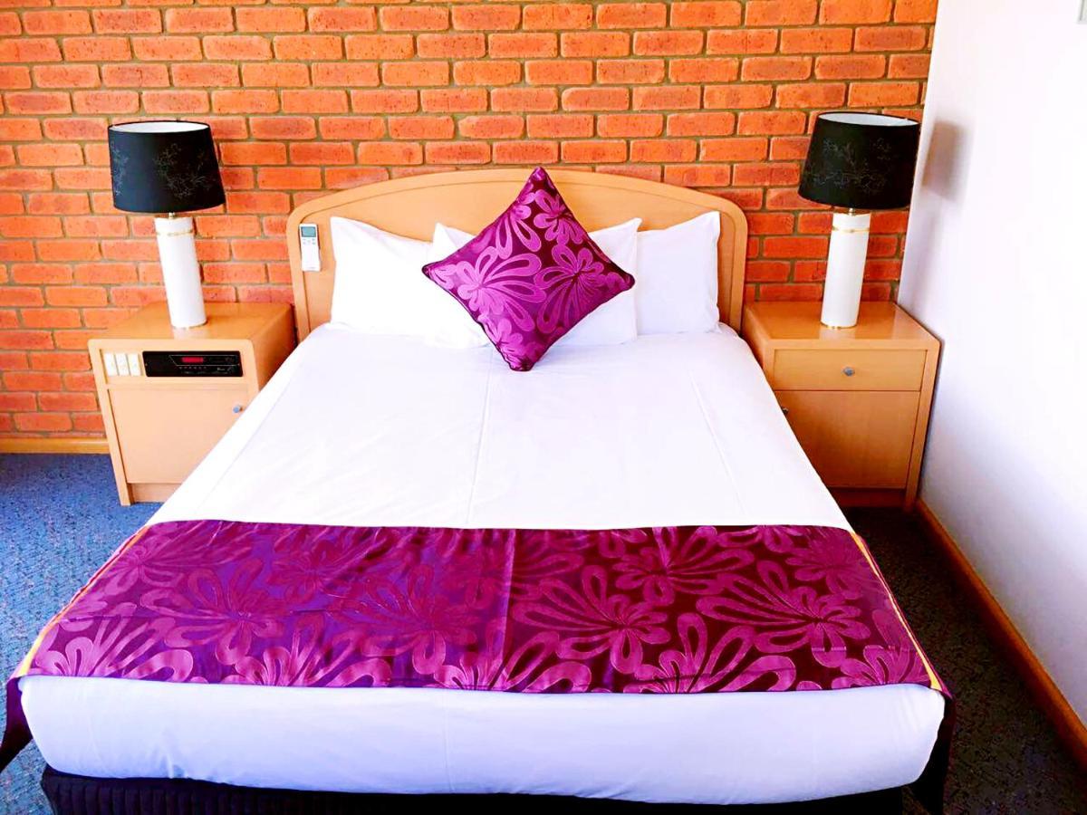 Main Lead Ballarat Motel Екстер'єр фото